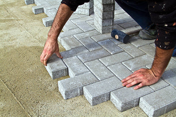 Best Professional Driveway Pavers  in Mona, UT